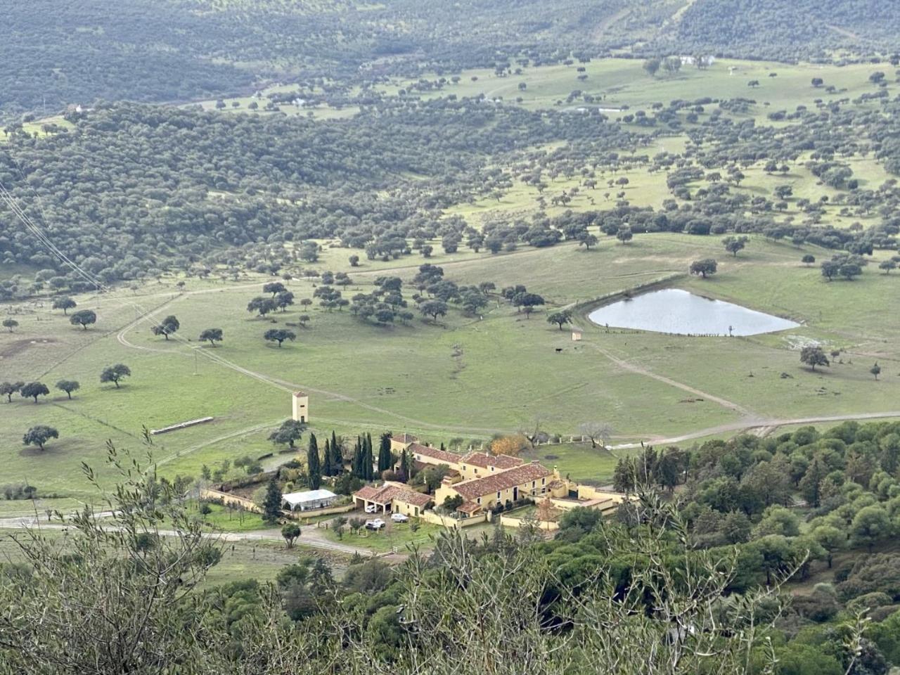 סנטה אלנה Finca La Alcolehuela En Parque Natural De Despenaperros מראה חיצוני תמונה